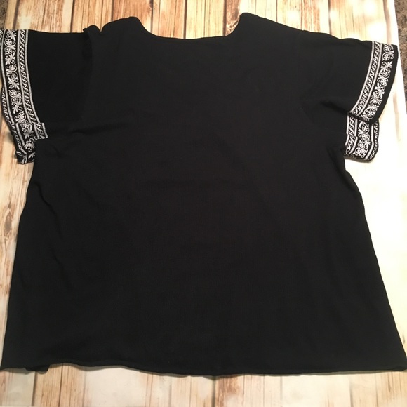 Kim Roger’s “Woman” Collection dressy blouse 1X - Picture 2 of 8